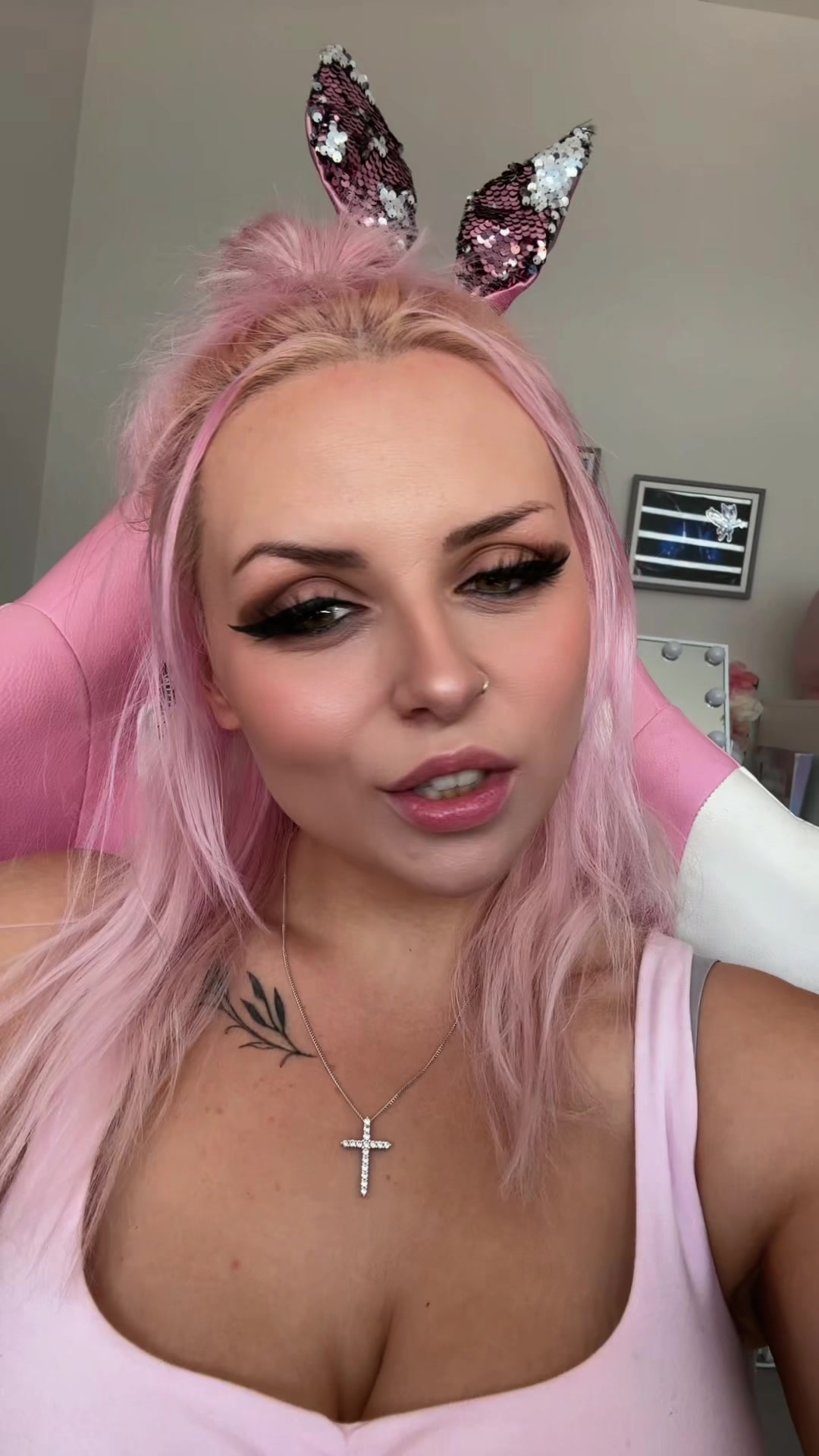 @megsyyxo