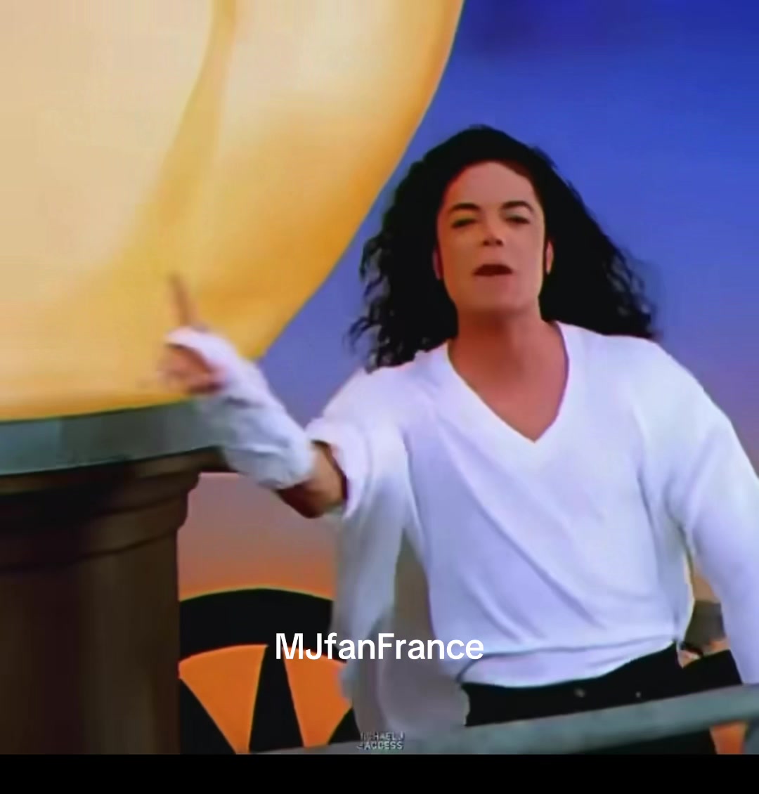 @{Juju} Michael Jackson fan ✨