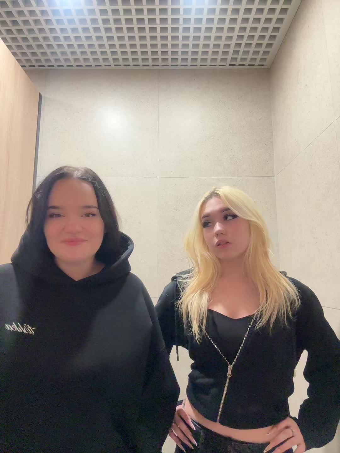 @𝔎𝔯𝔦𝔰