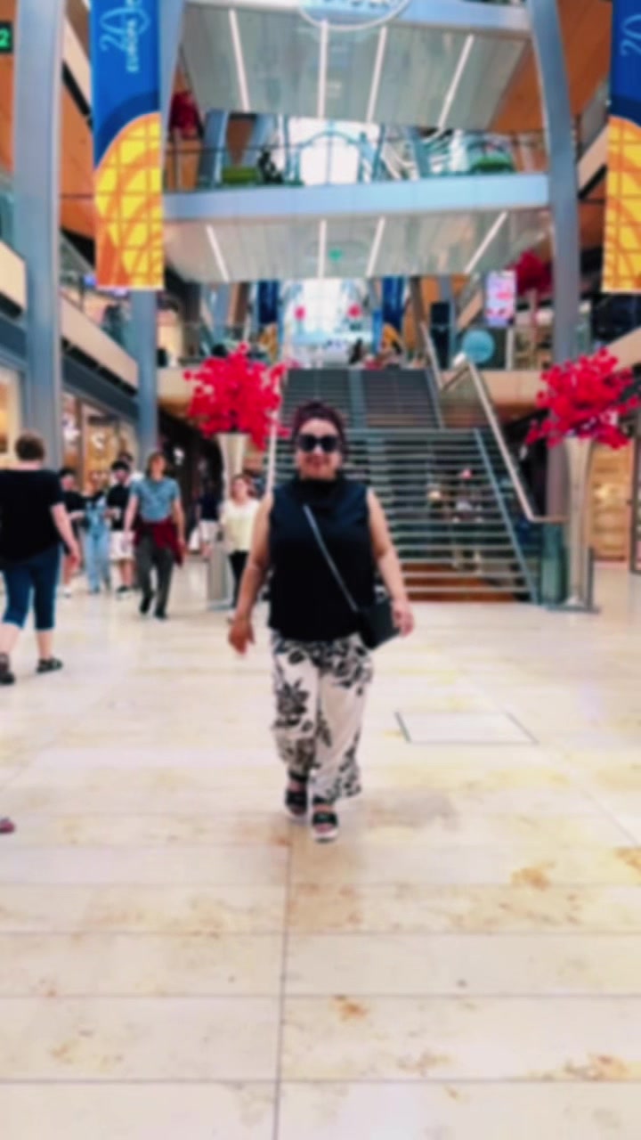 @Rina Sharma🇩🇪