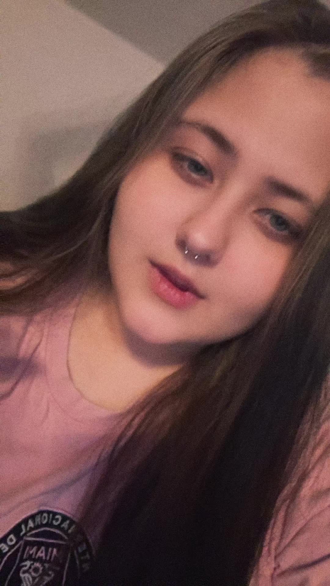 @Lena👻