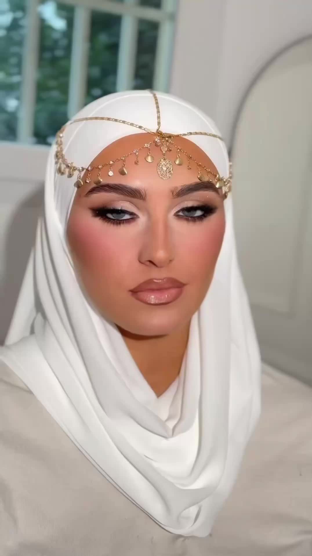 @Amina