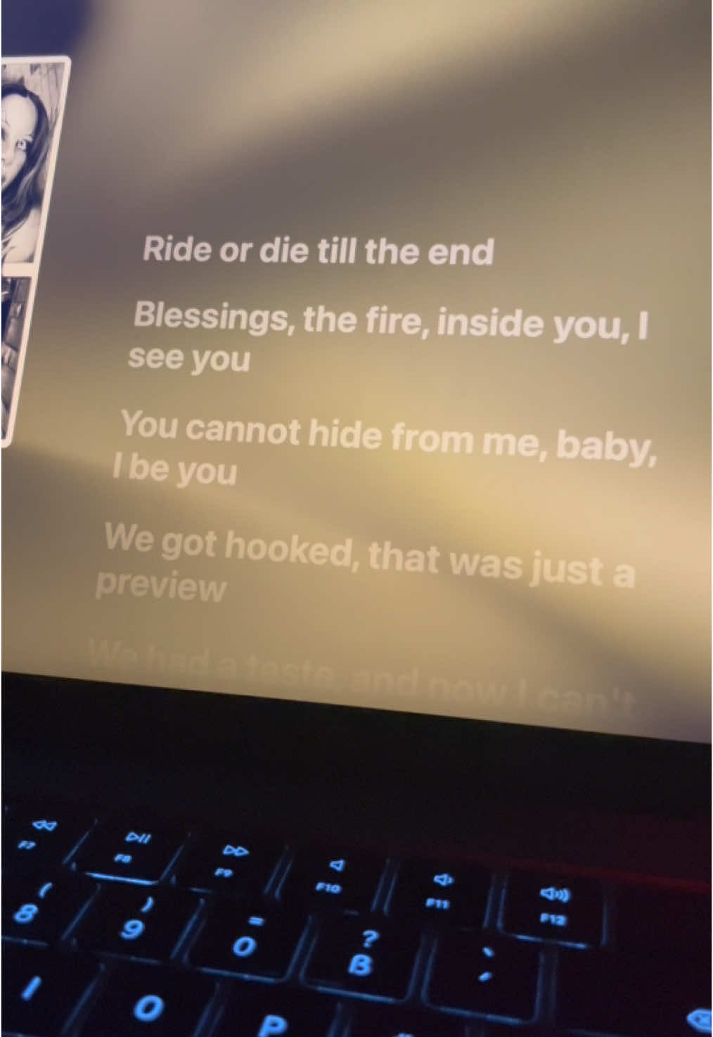 @song.lyrics3004