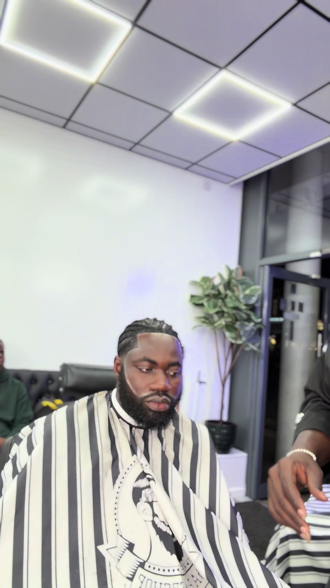 @Kobby Gh the barber 🇬🇧🇬🇧