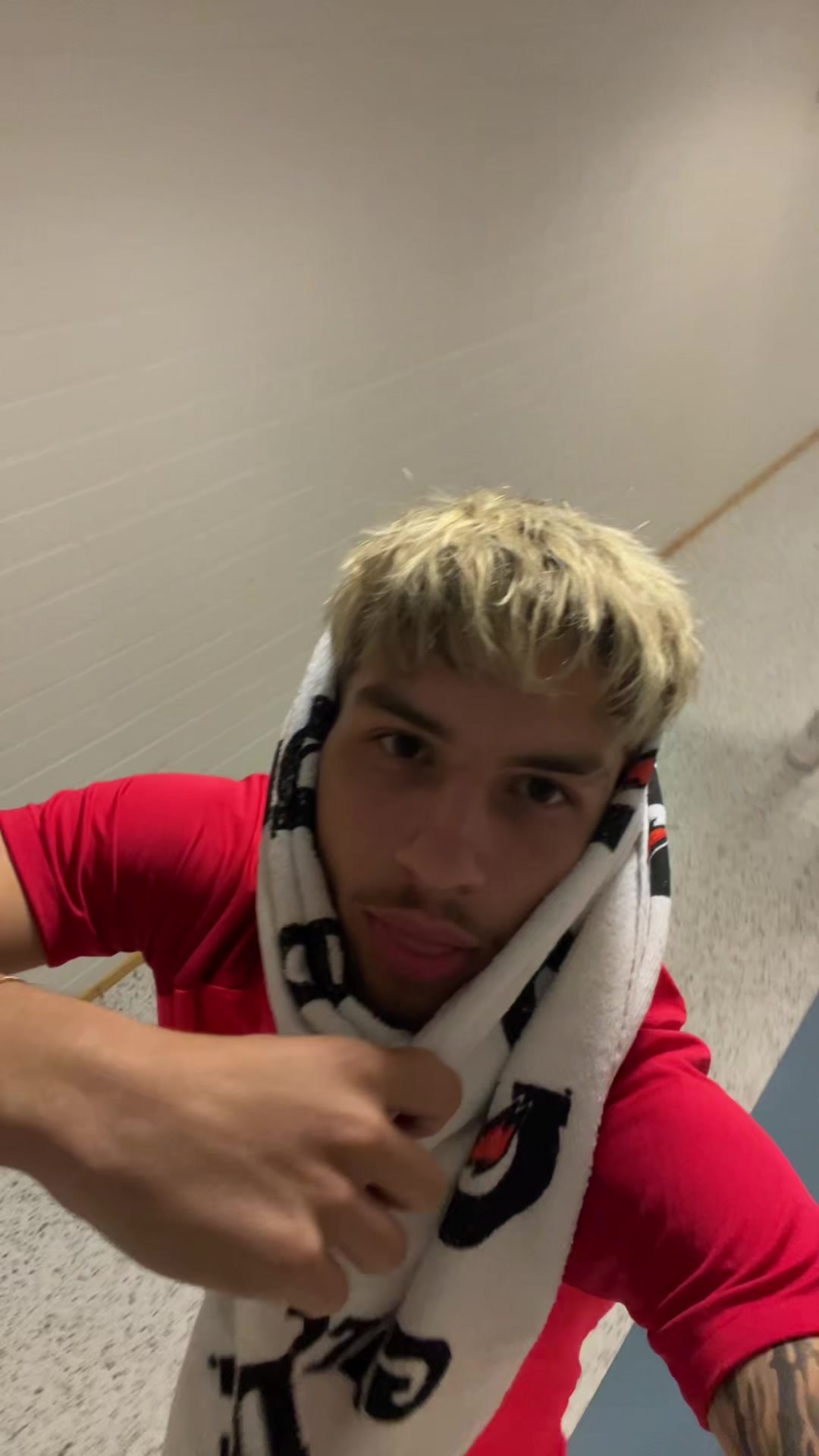 @MB