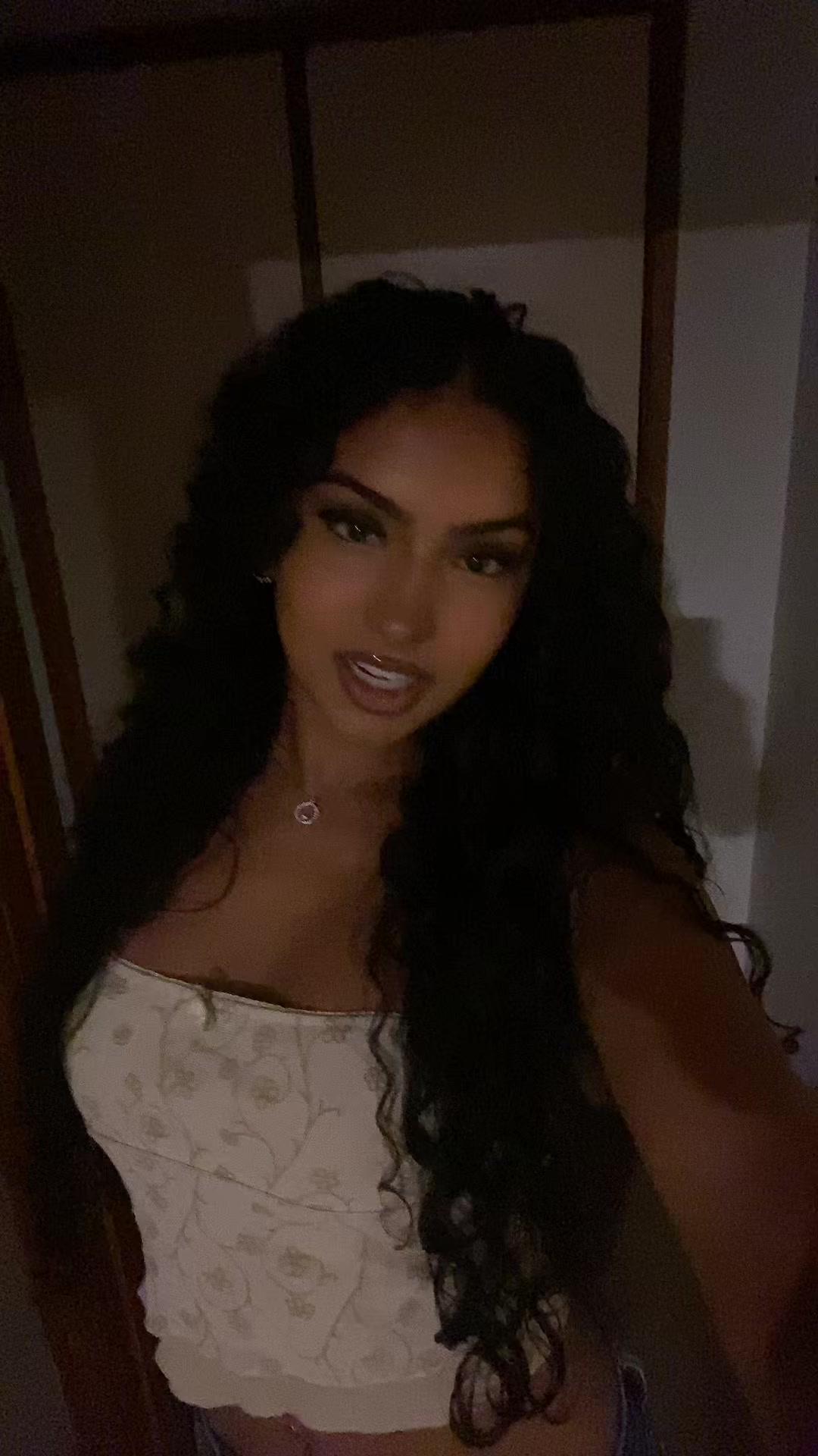 @ELLA-JANE