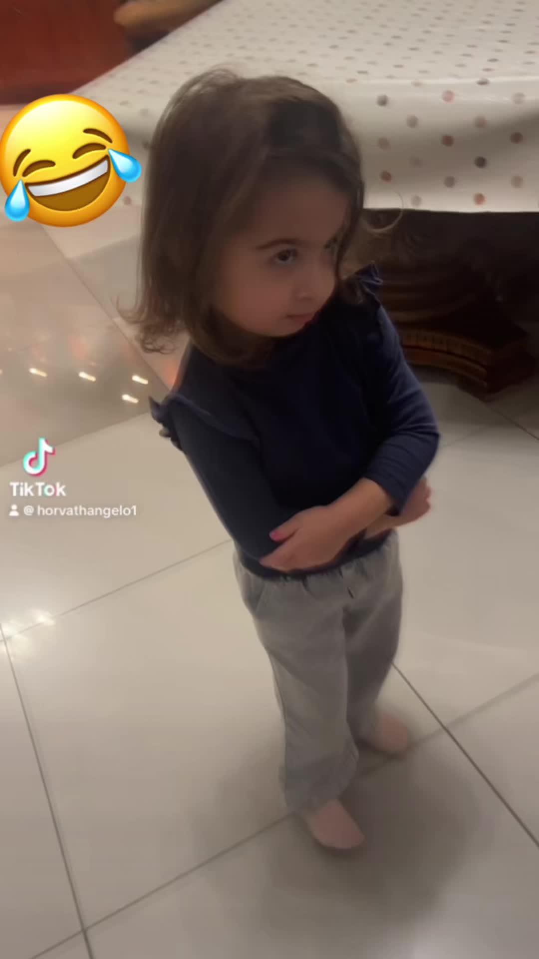 @Horv&aacute;th Angelo 🌴🌊🏝️🍫✌️😘