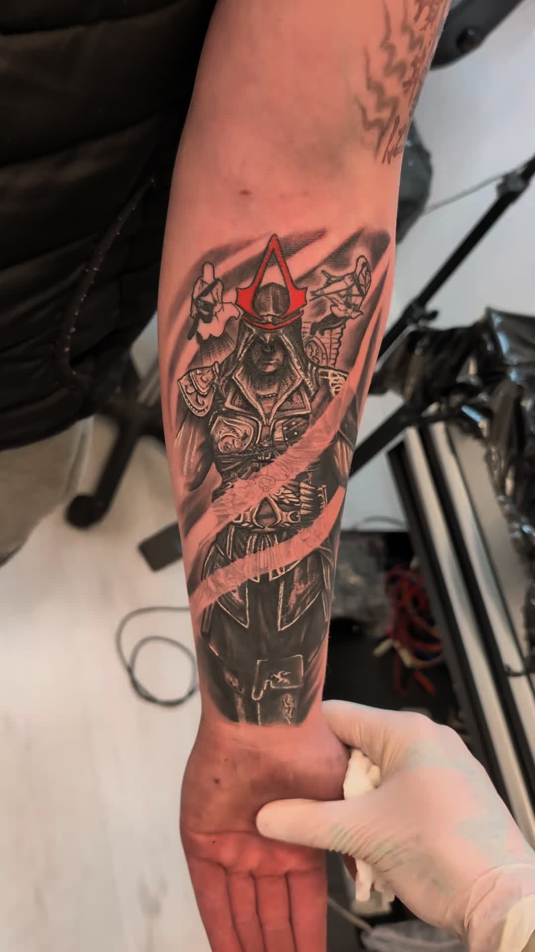 @Uncrowned Ink