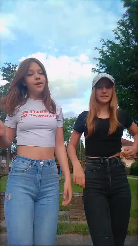 @Helga Csór