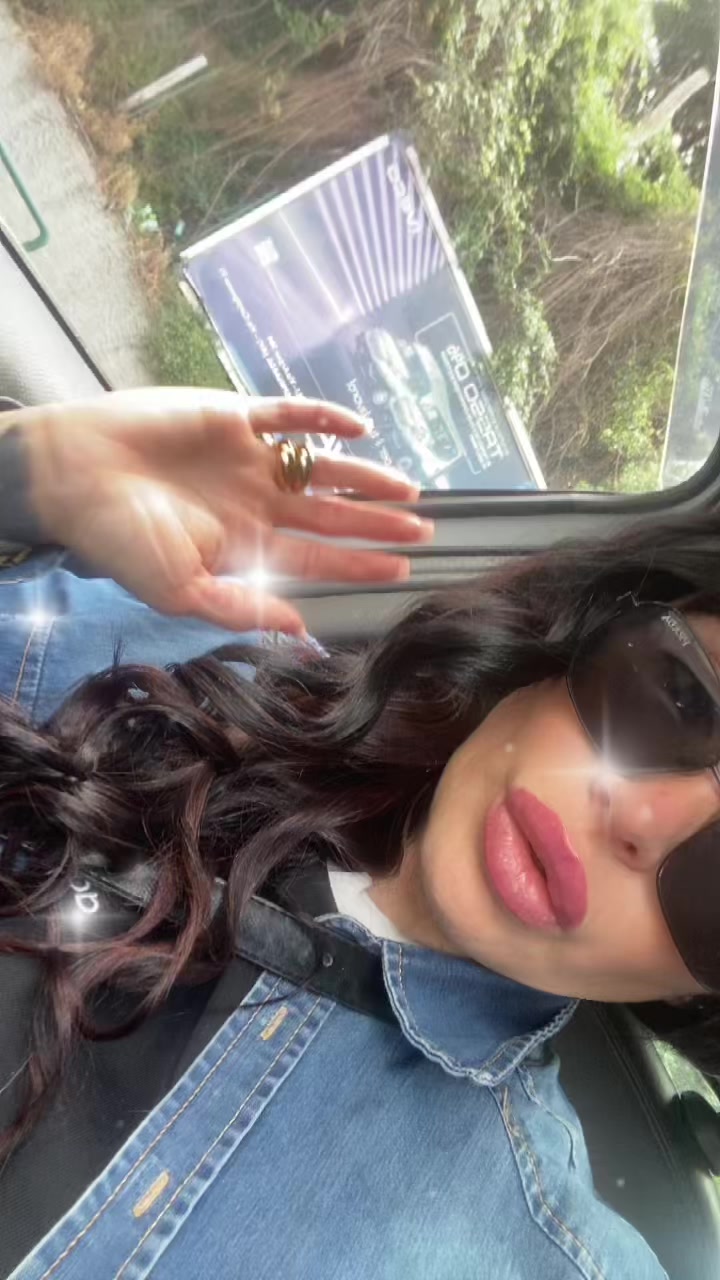 @VERONICA 🖤