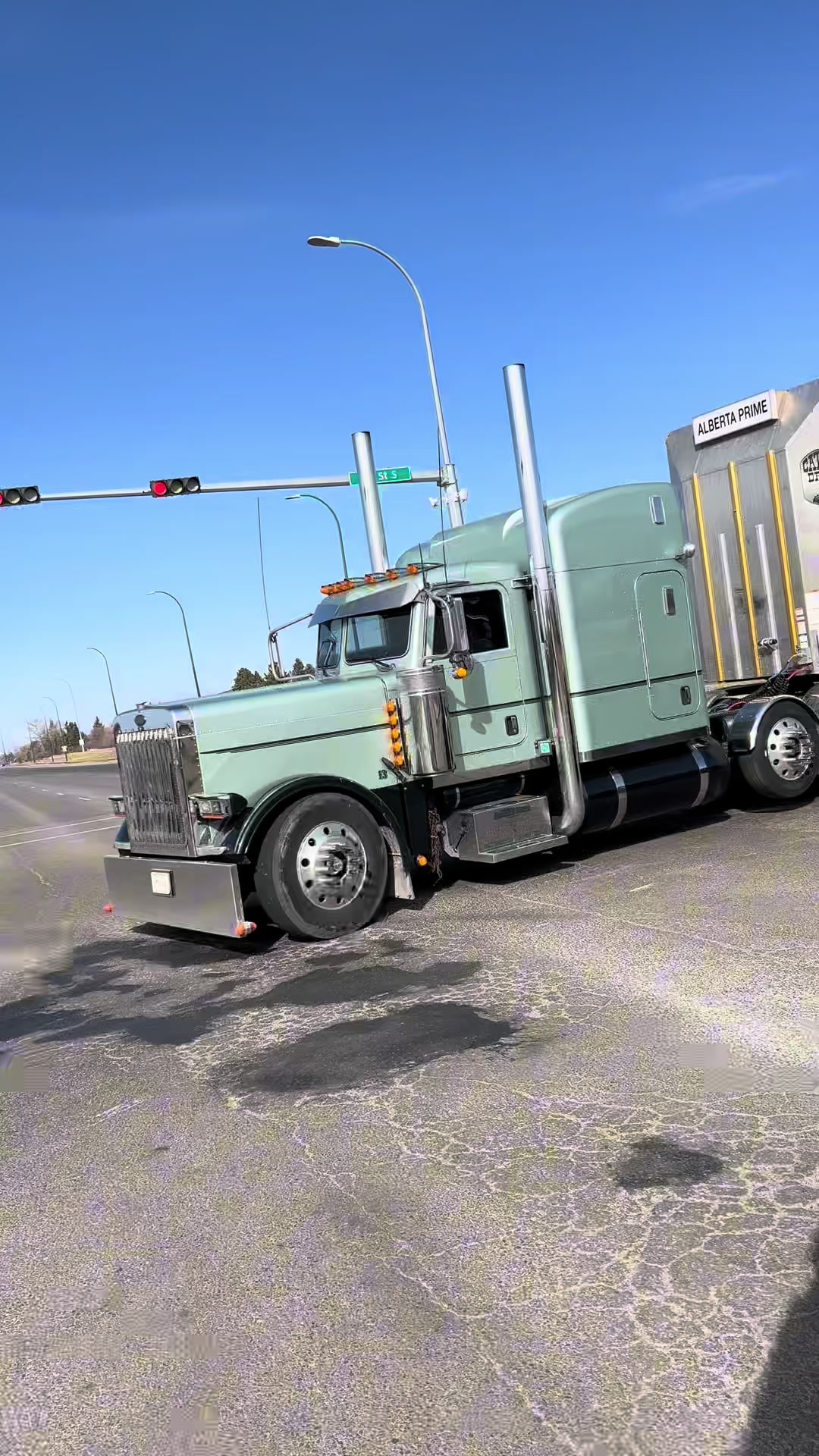 @403_BigRigs