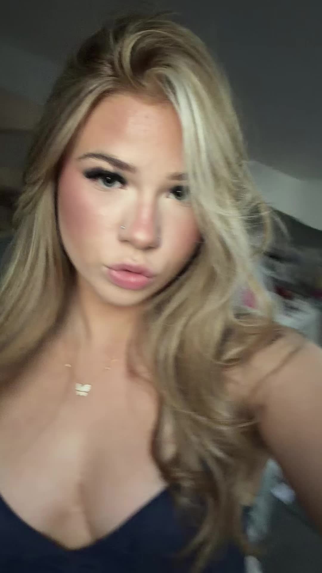 @sabina🕴️