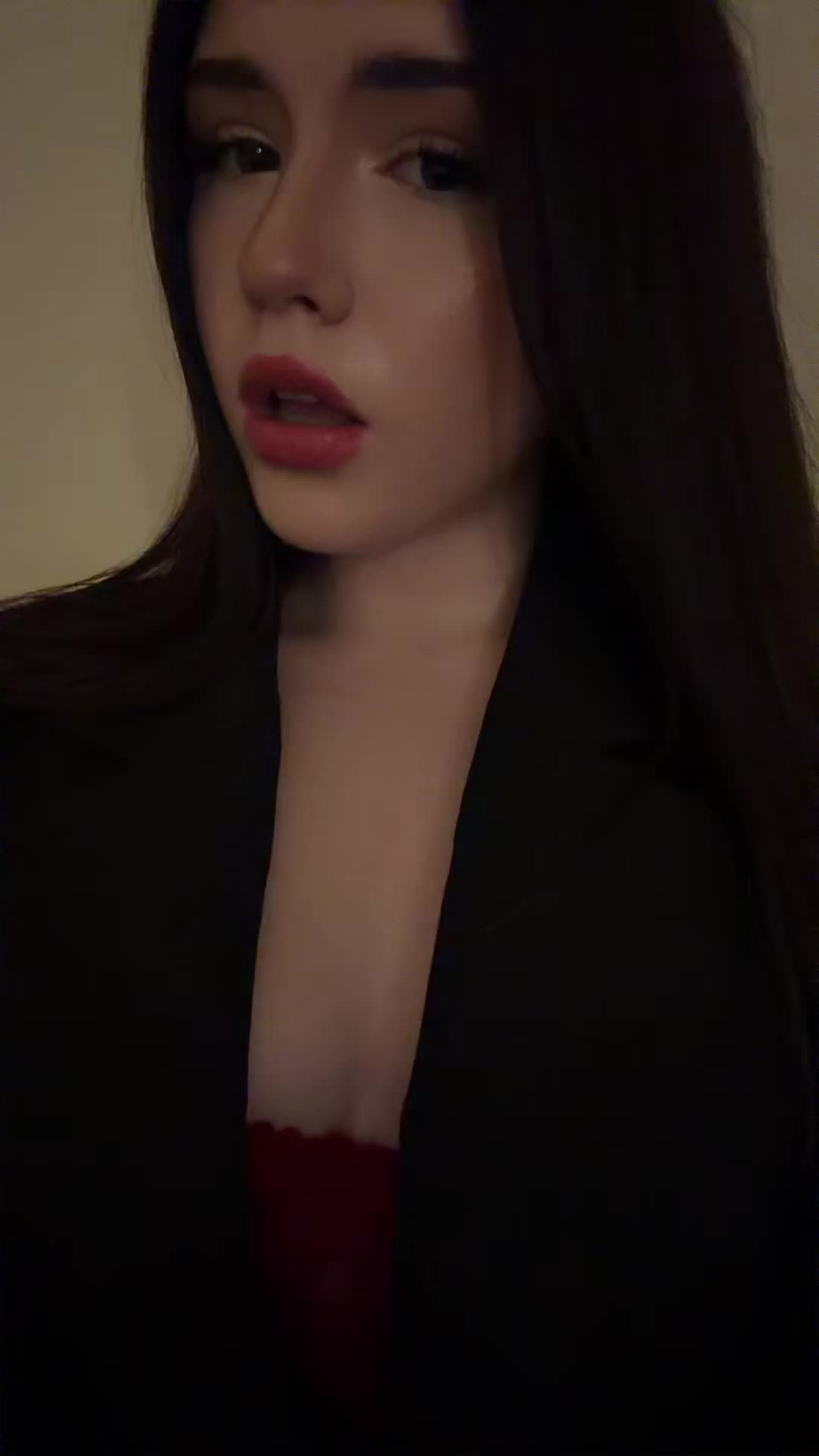 @𝐄𝐦𝐦𝐚