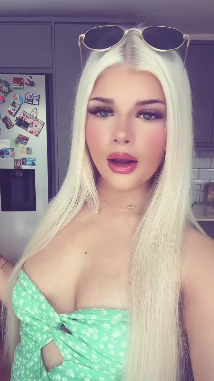 @<3