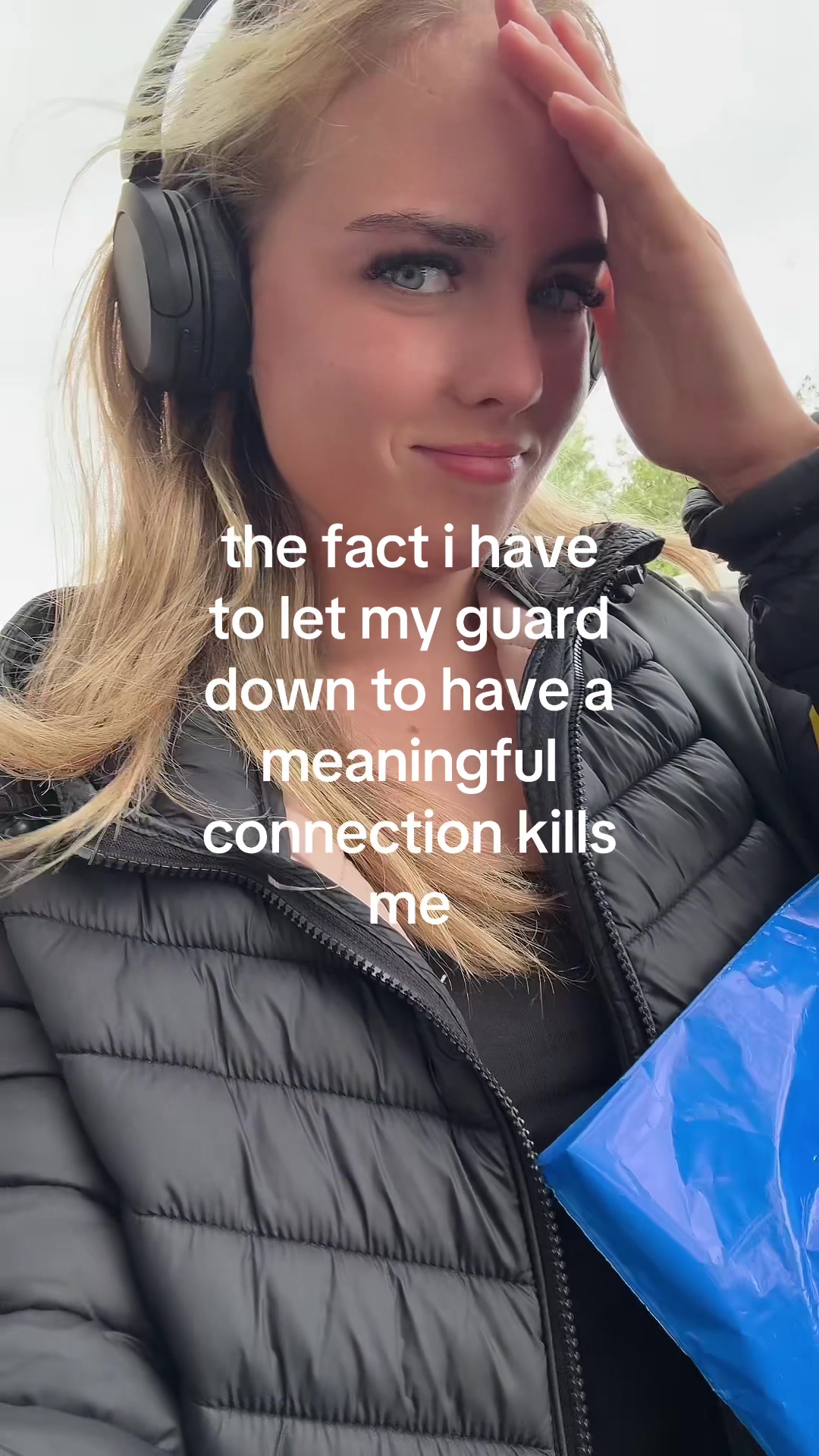 @anais