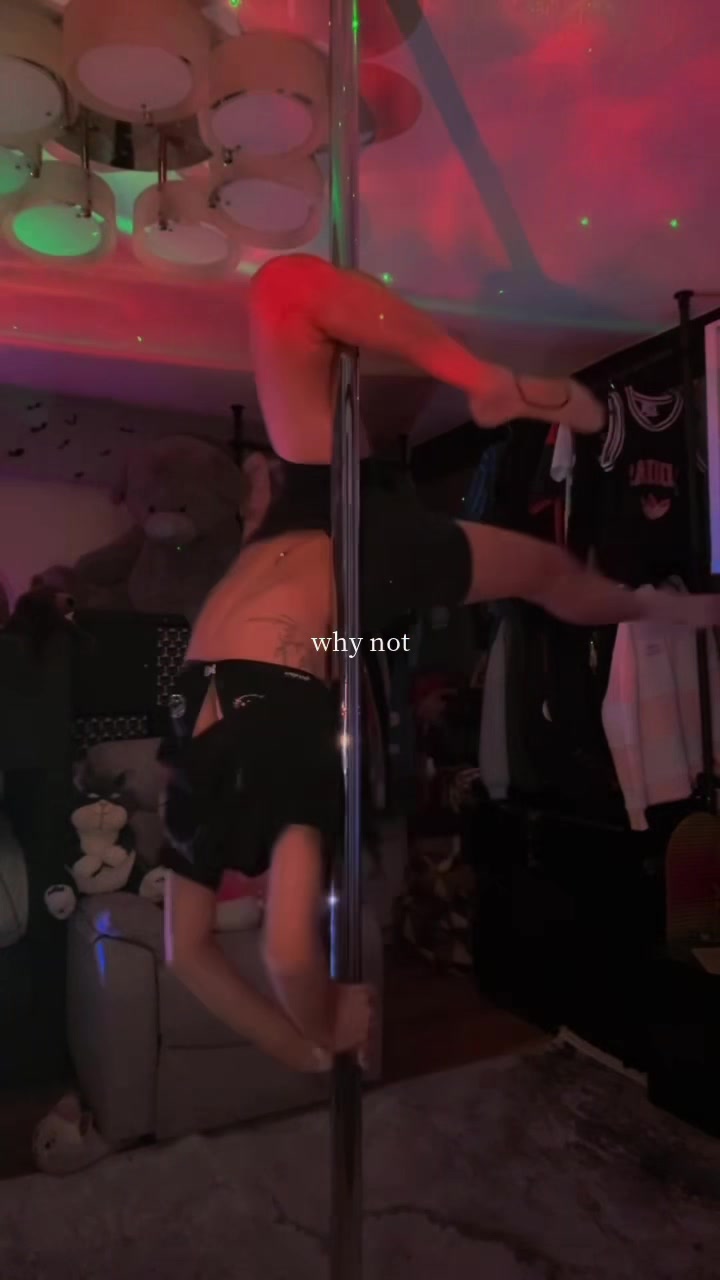 @𖤐