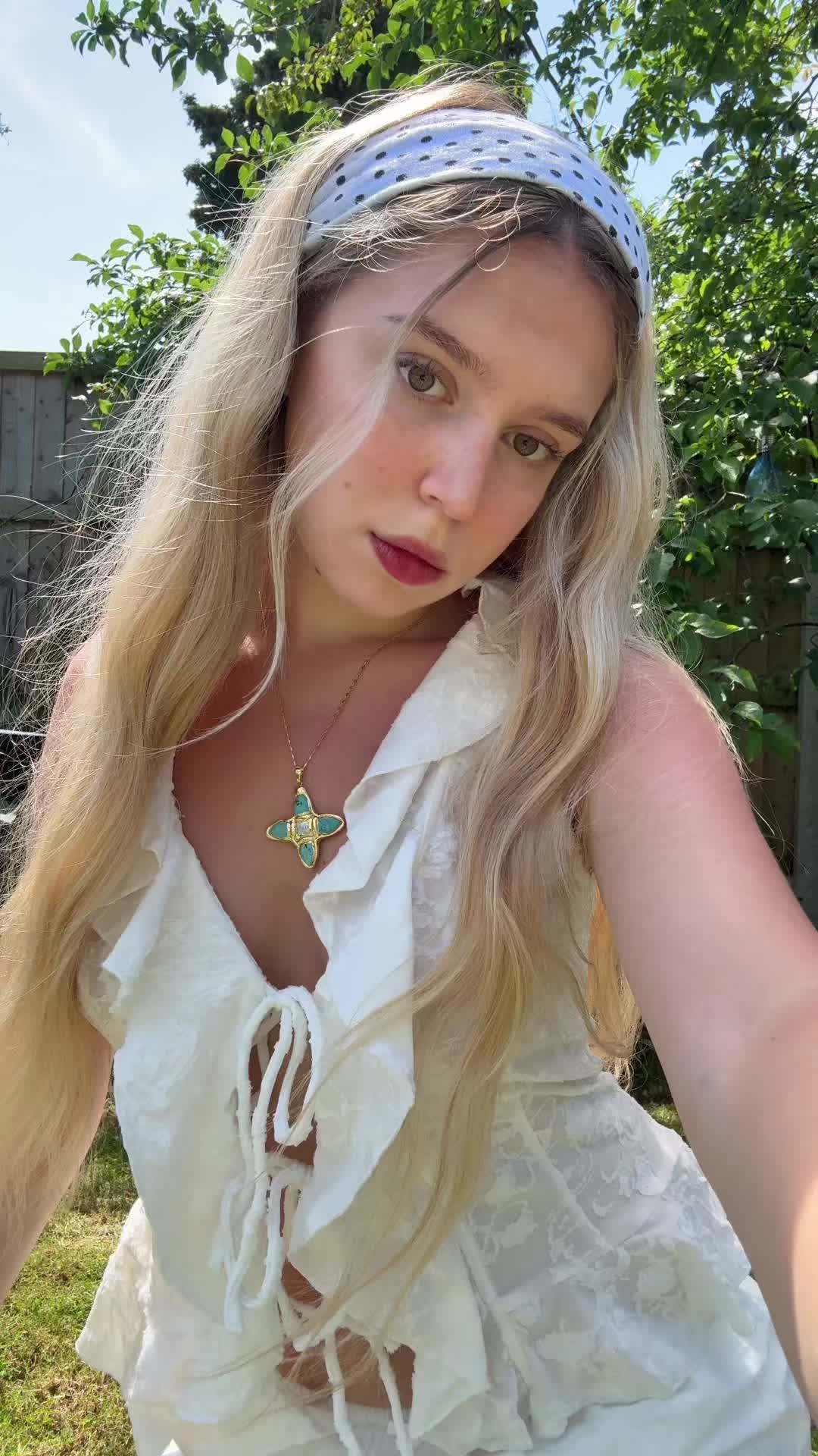 @ella˚˖𓍢ִ໋❀