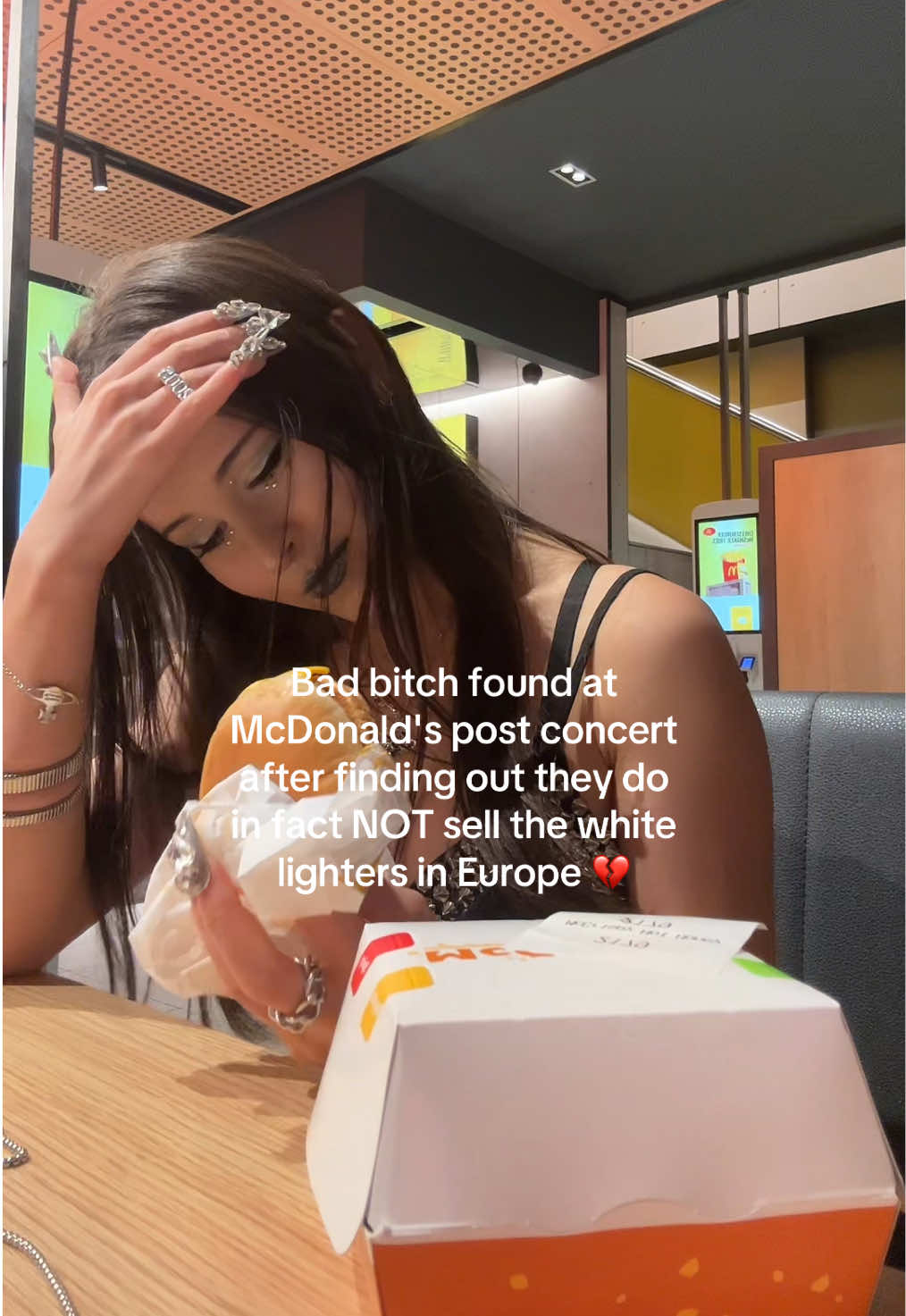 @JEENA โ