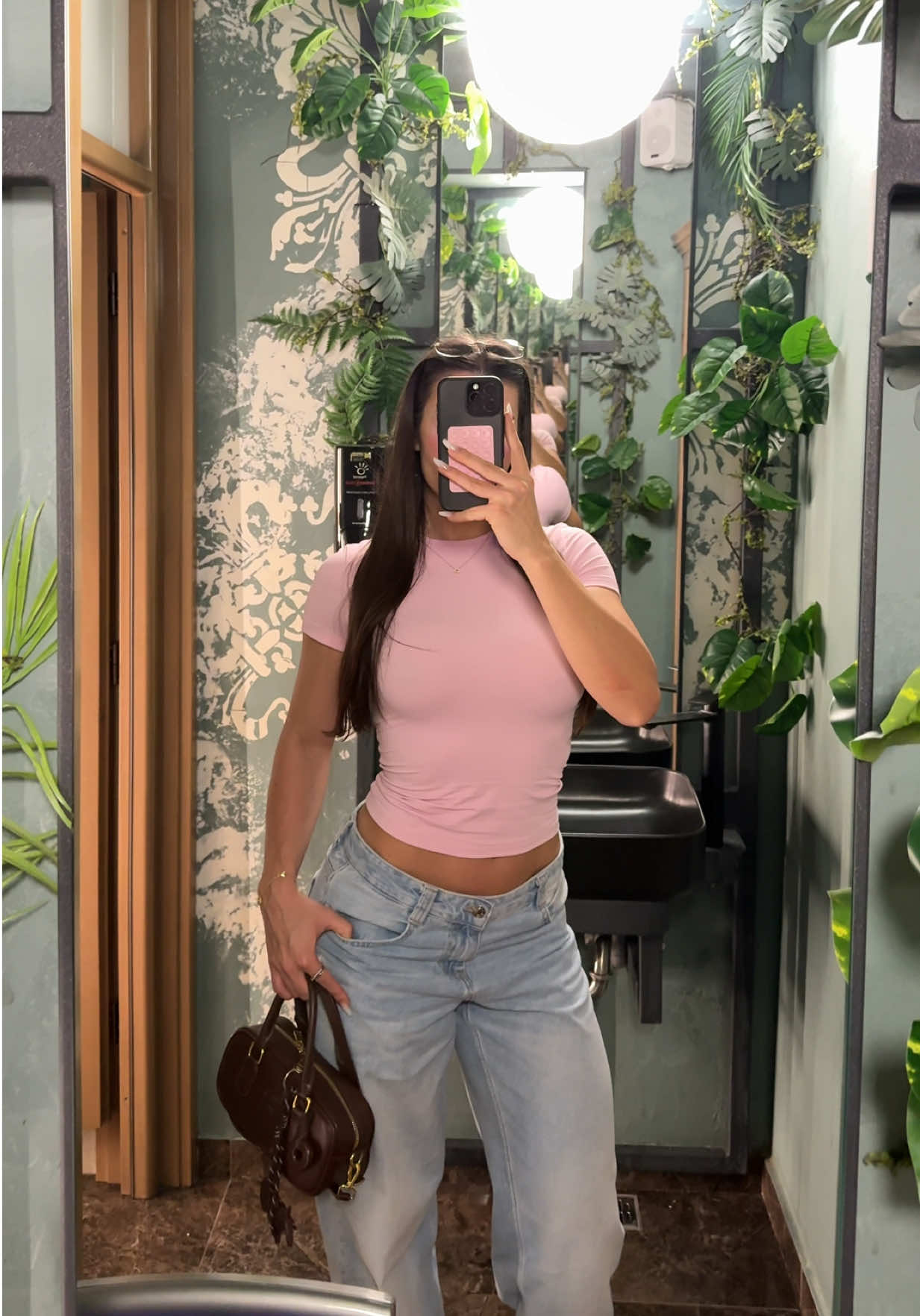 @dianaonisor