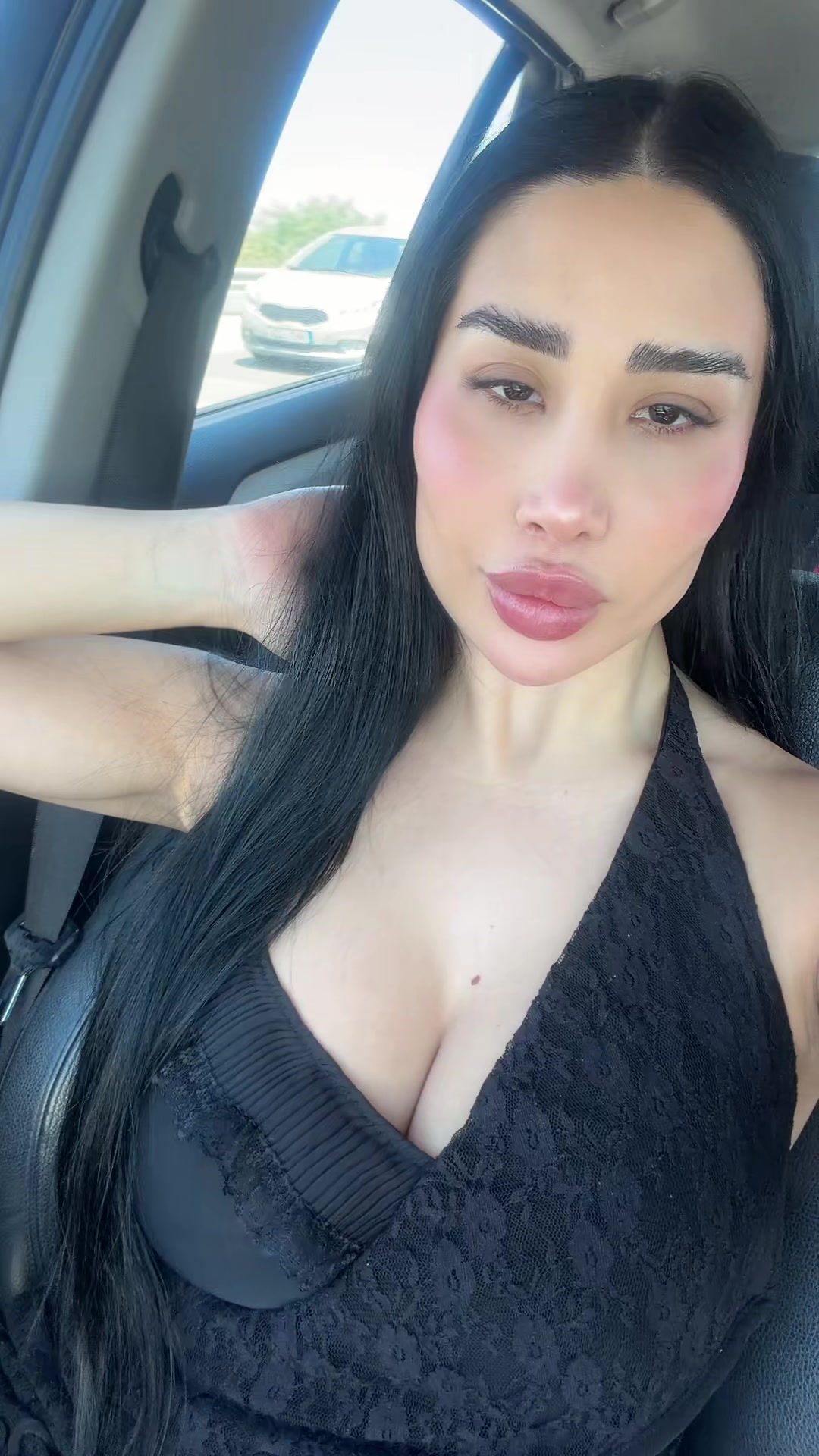@𝙼 𝙰 𝙽 𝙸 𝚀 𝚄 𝙴 🍒