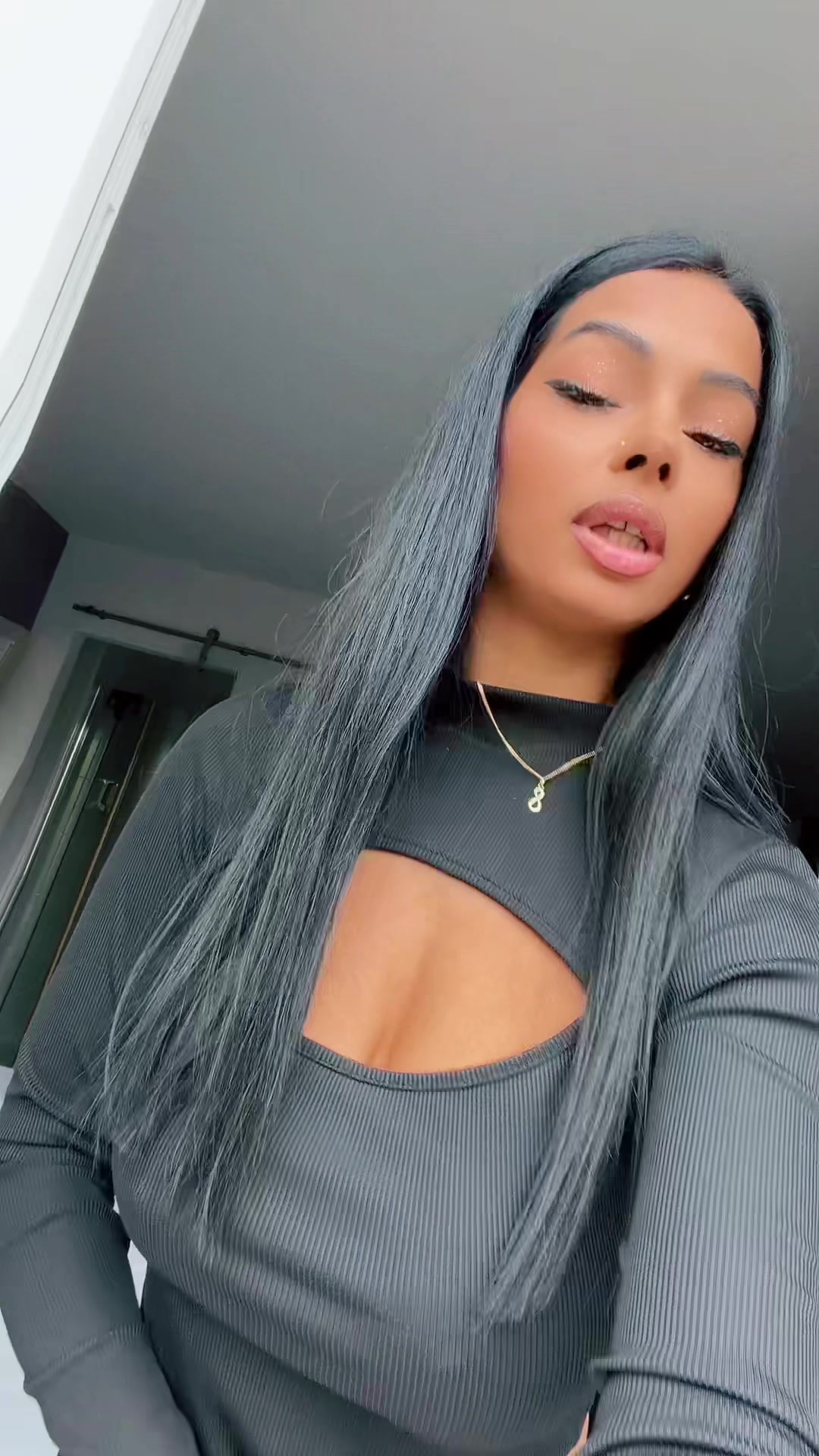@Lavinia_Willson