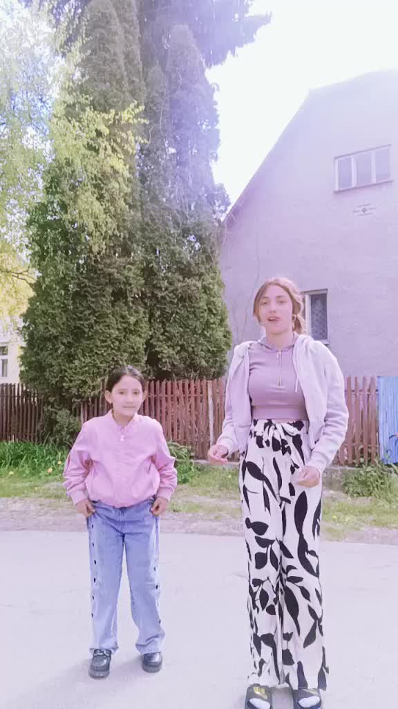 @Kikuska Kika
