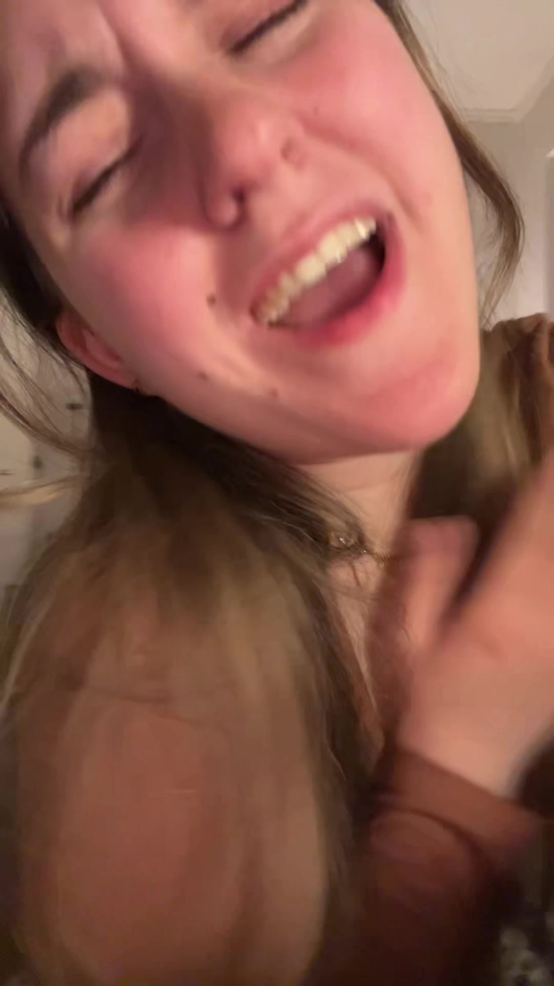 @Elena🤫