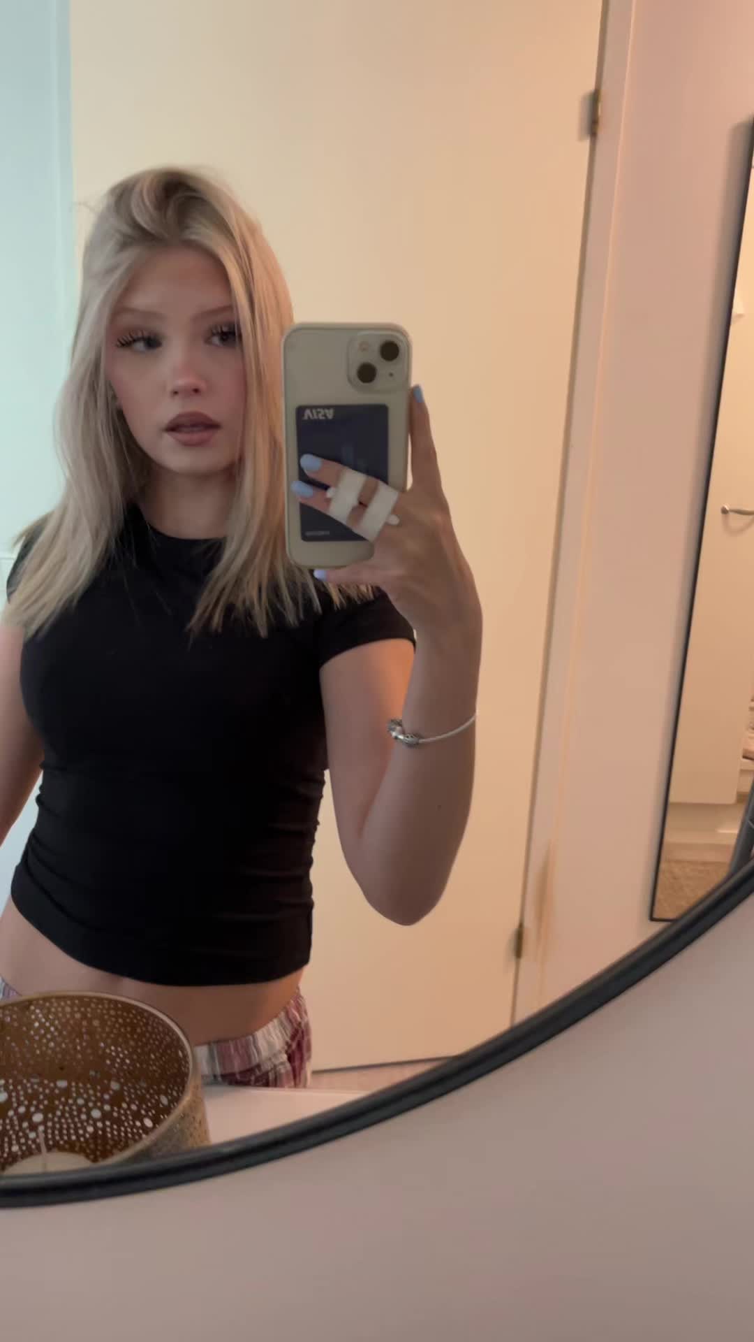 @aada🤍