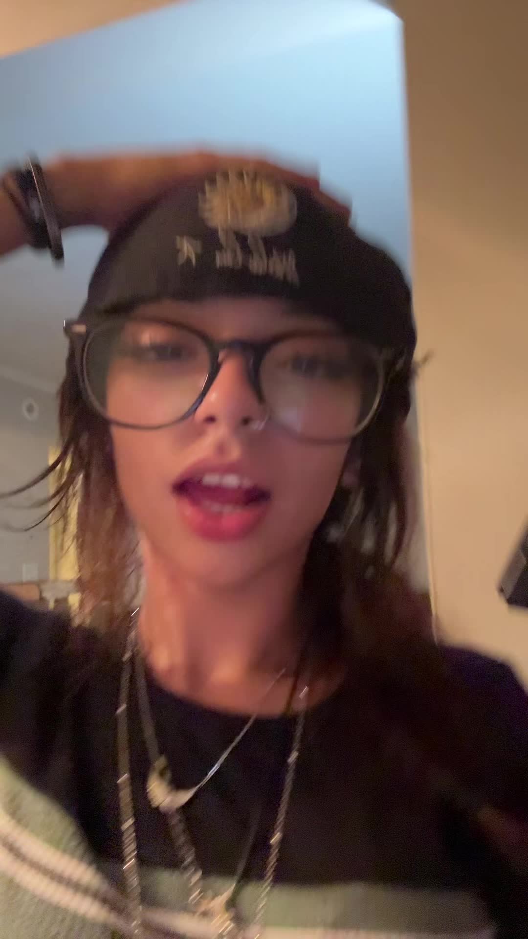 @𓋹