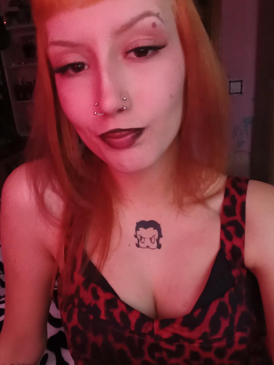 @🕸️🩸