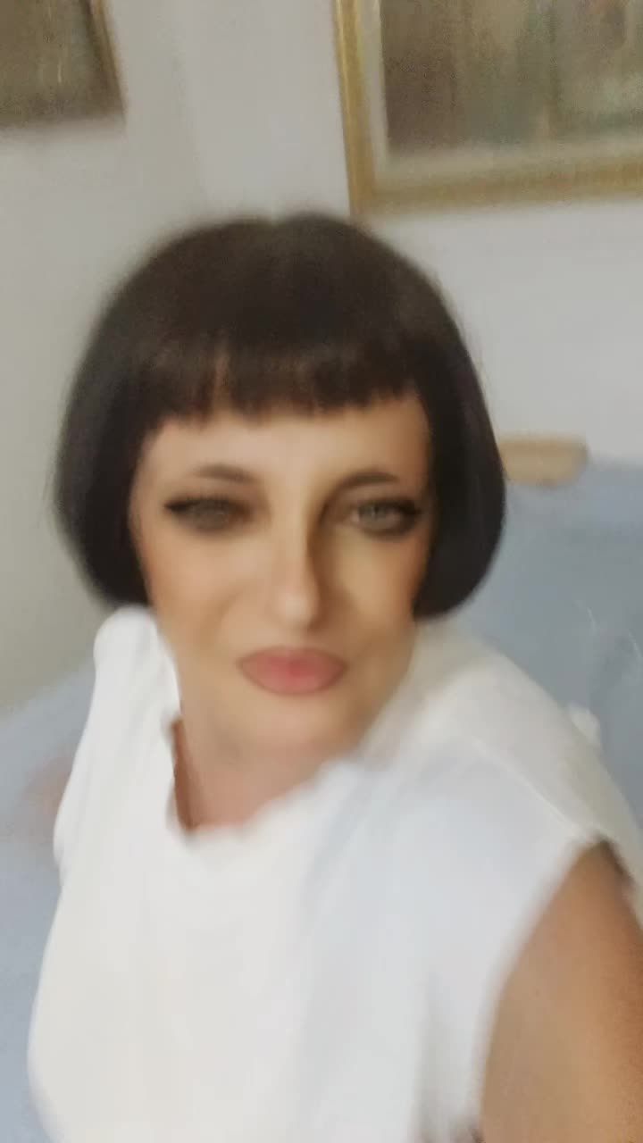 @isabella