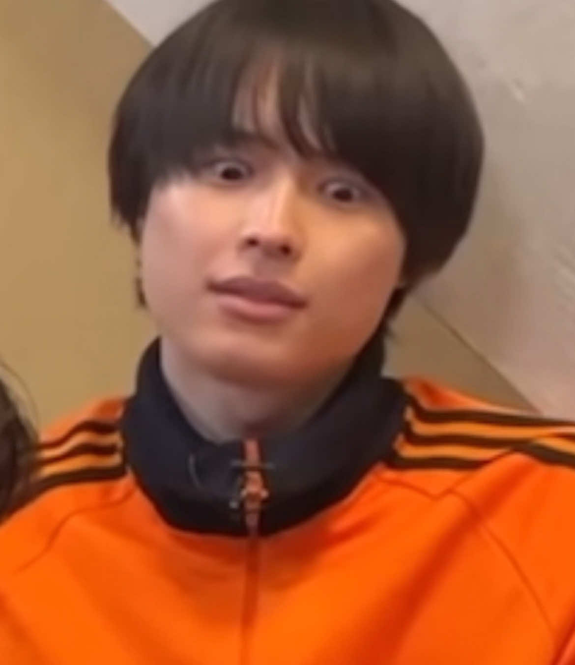 @十人十色.⋆𝜗𝜚