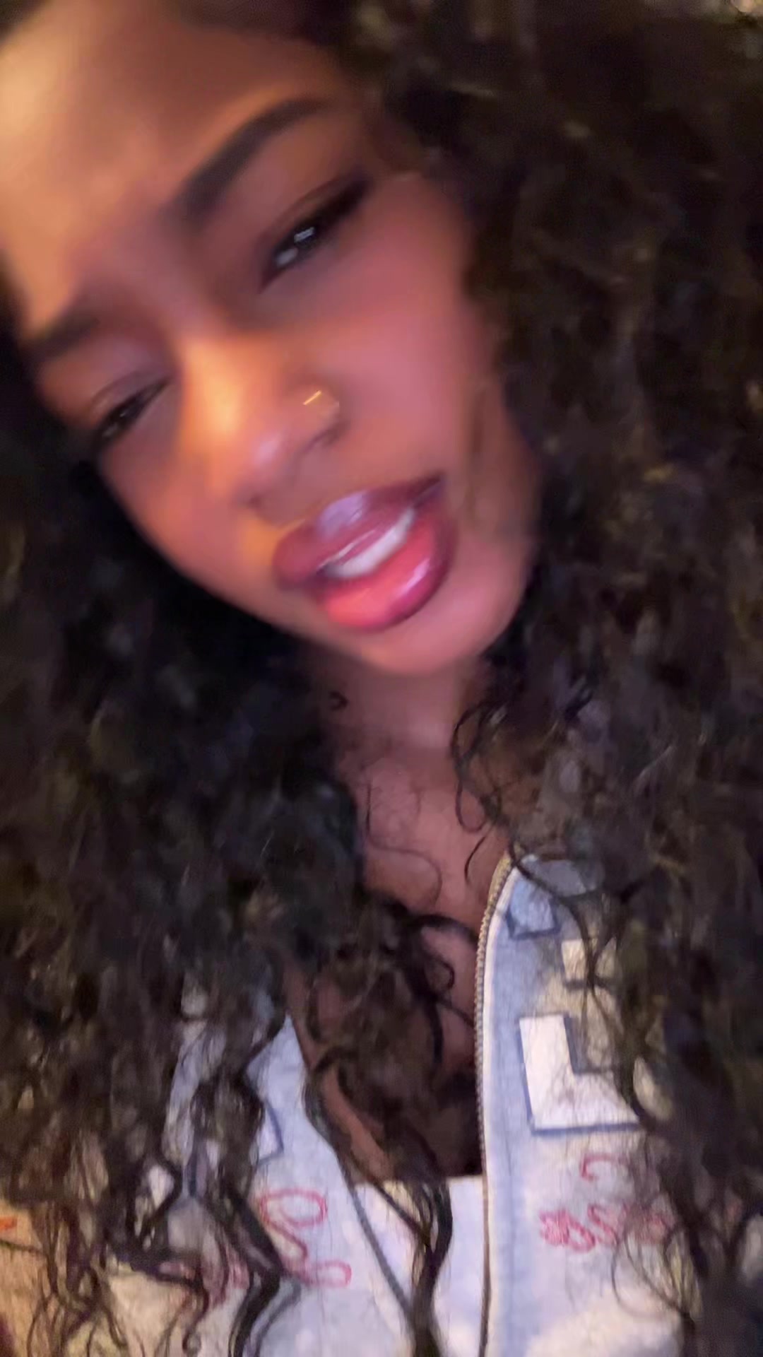 @⬞