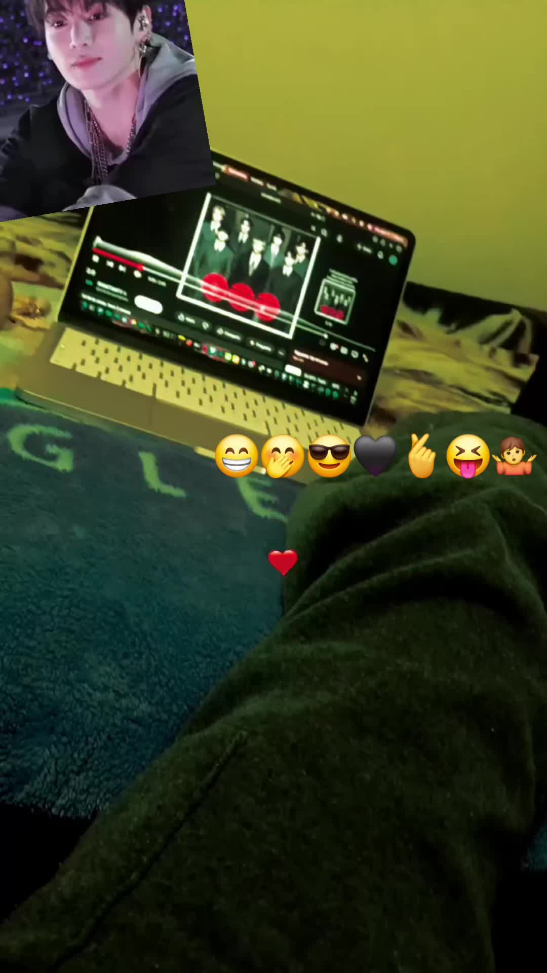 @๐ค๐๐ฐ๐ฅKhaleesiโท๐ฅ๐ฐ๐๐ค