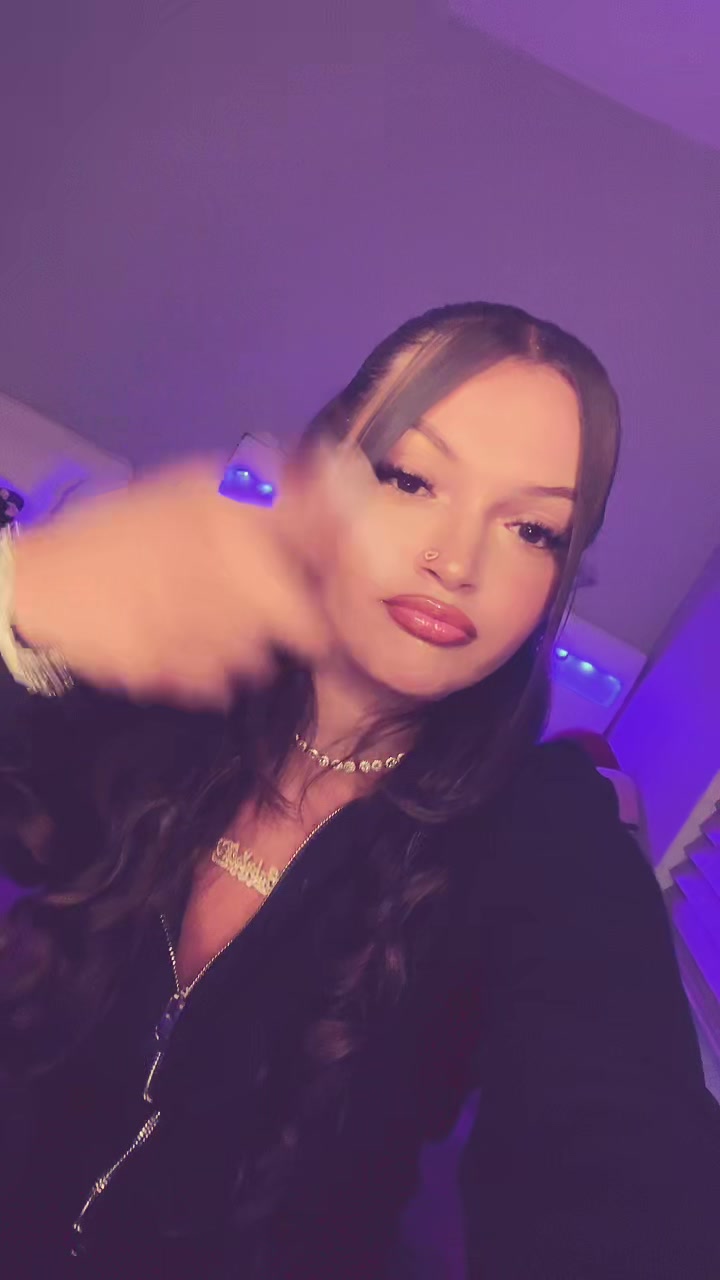 @gabriella117_