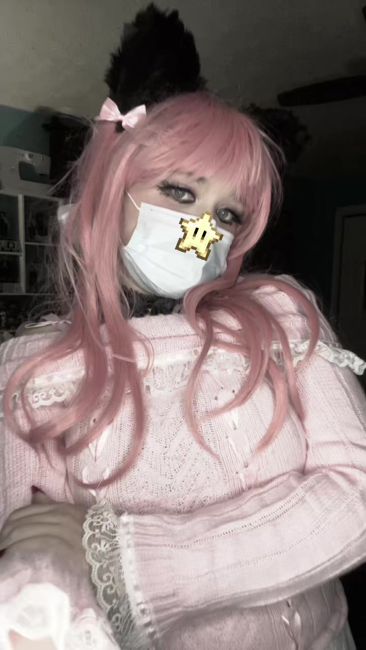 @ghostly_cosplaz