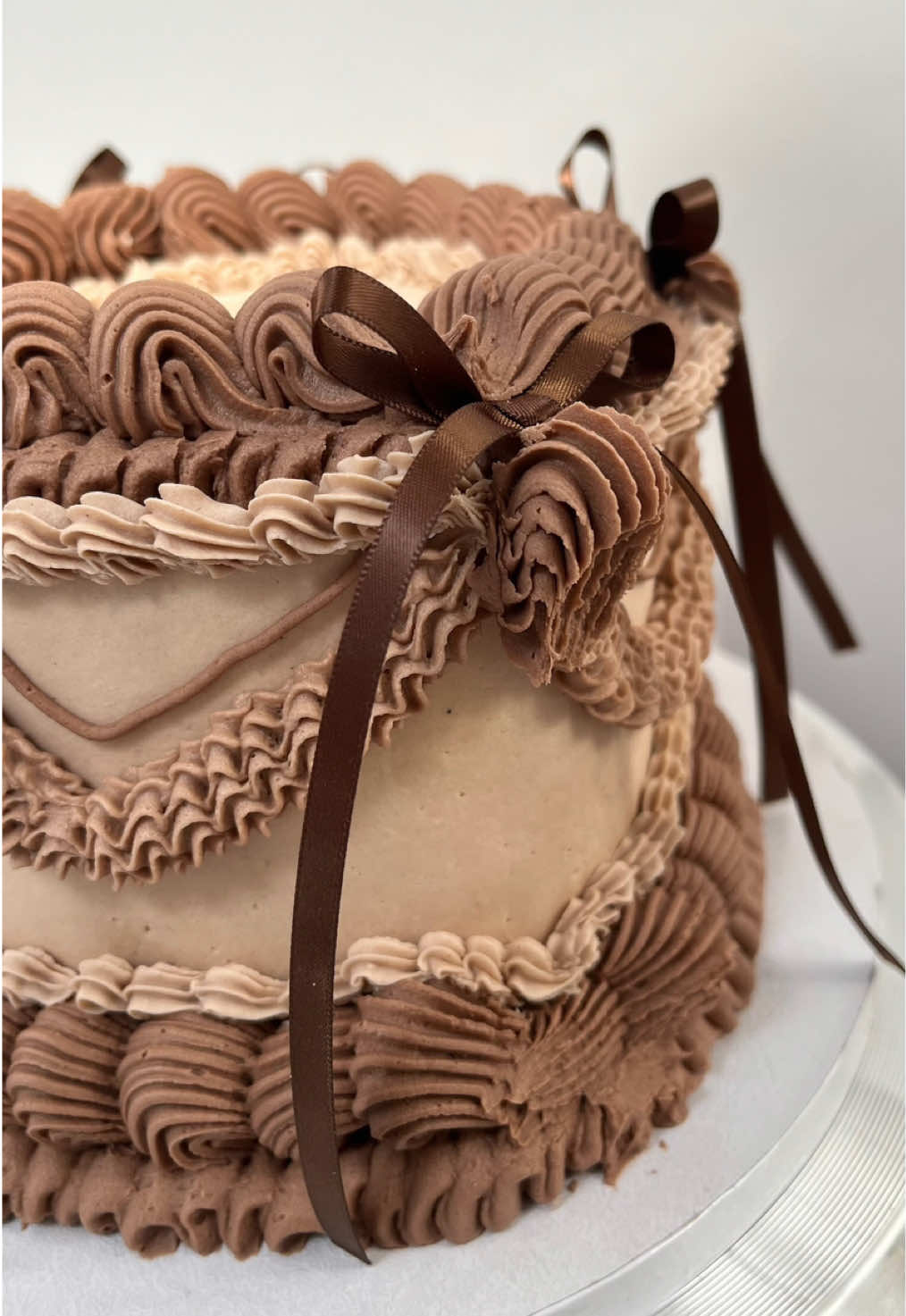 @bakedbythelakshe