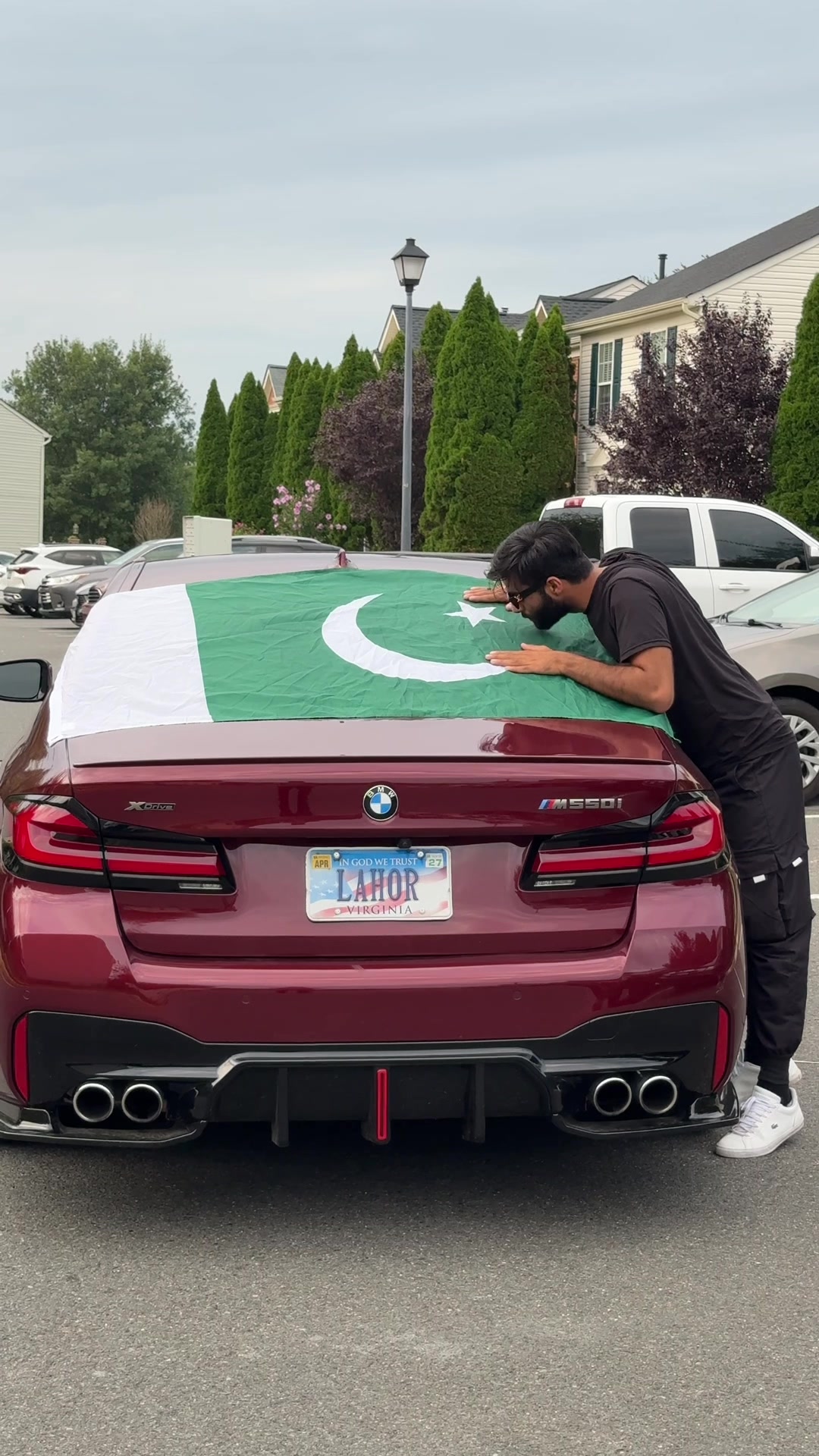 @Ali Malhi 10 🇺🇸🇵🇰