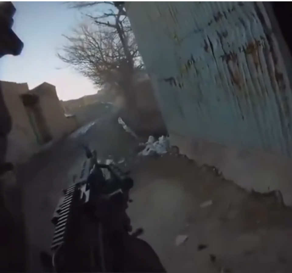 @warfootage