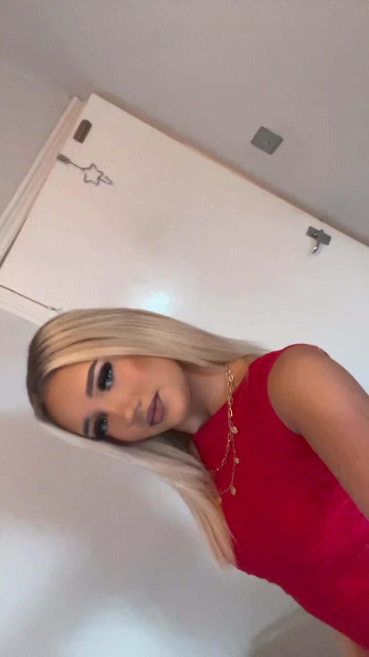@Sophia