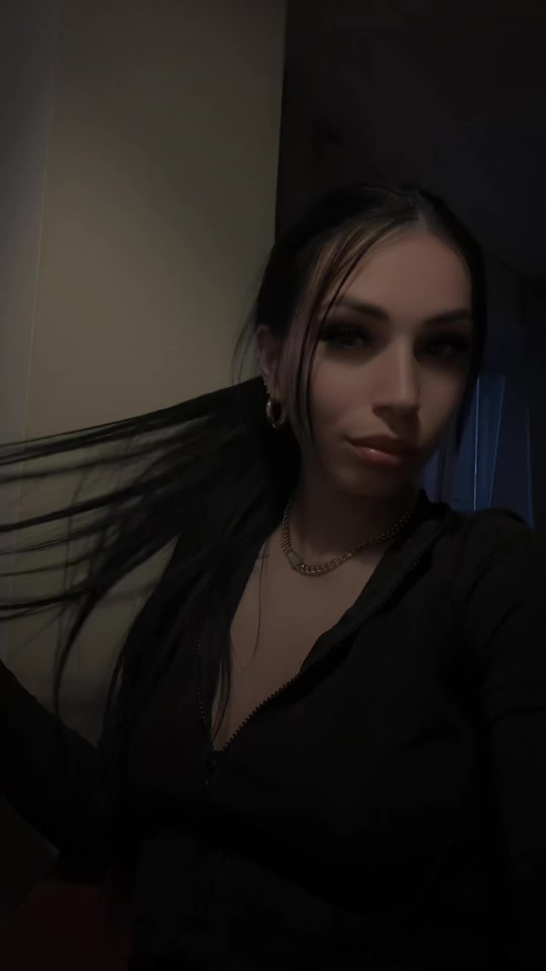 @Patricia🤍🖤