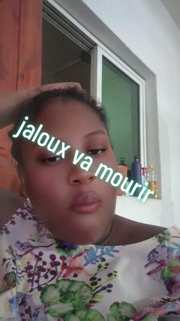 @femme forte 97600