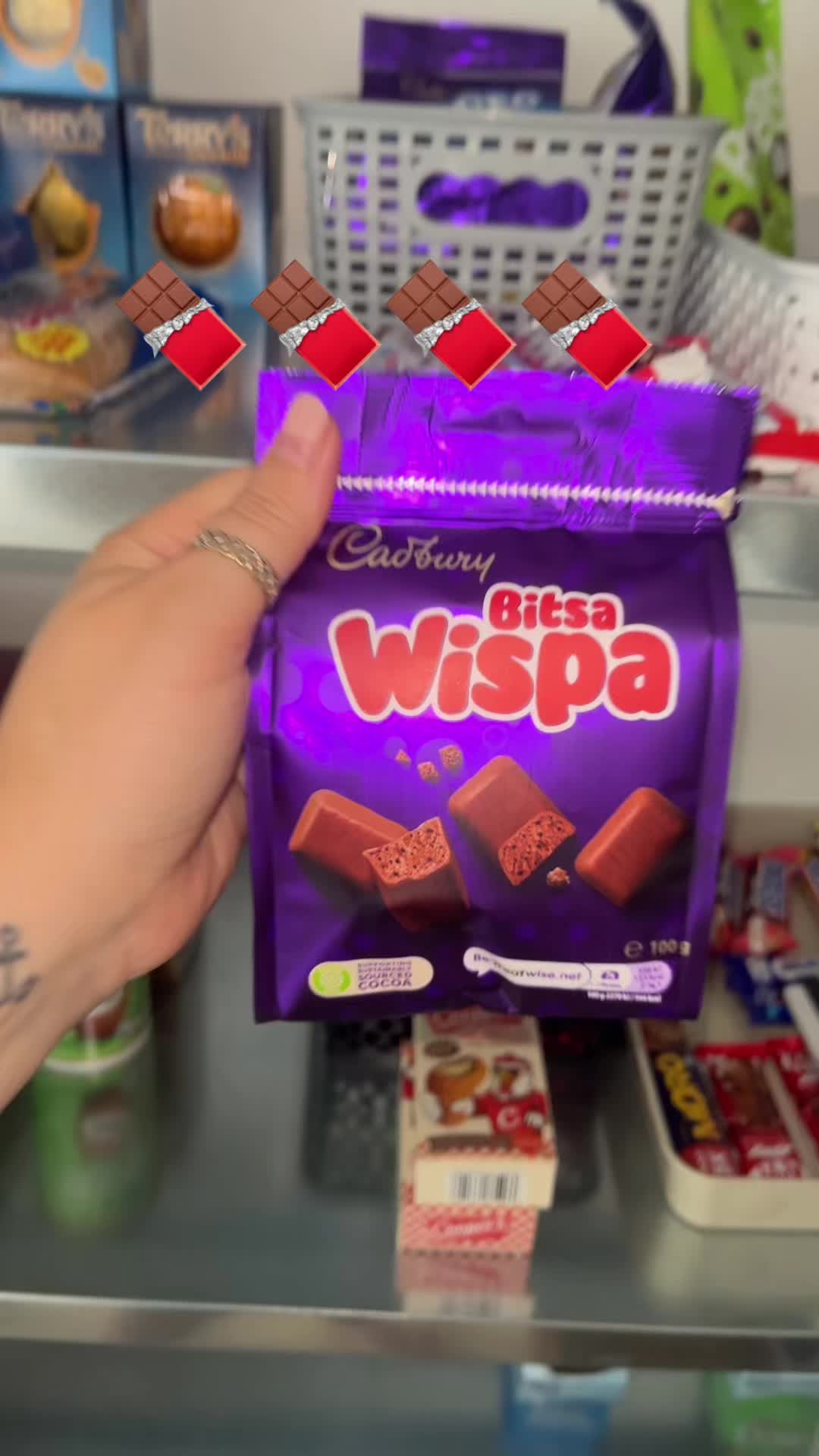 @Bellasboxesuk