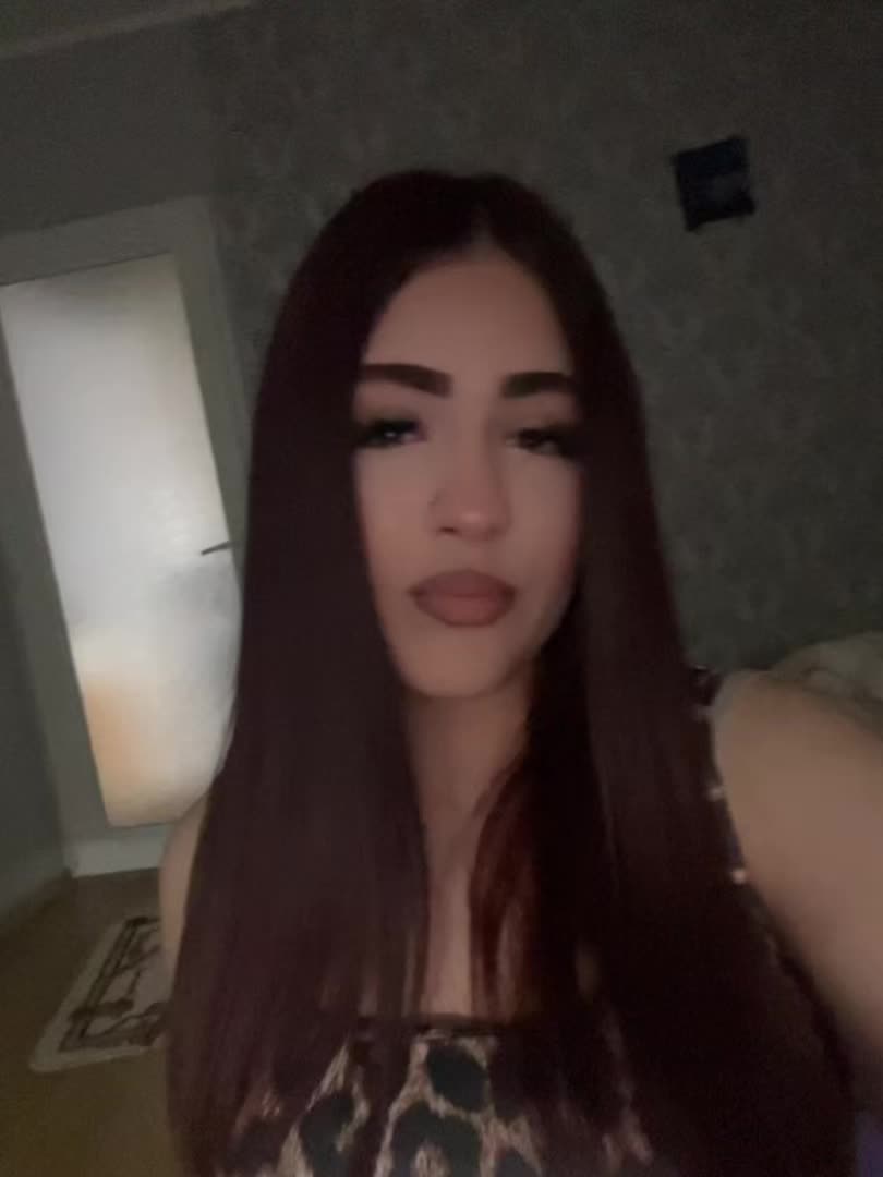 @𝓜𝓻𝔂🦭