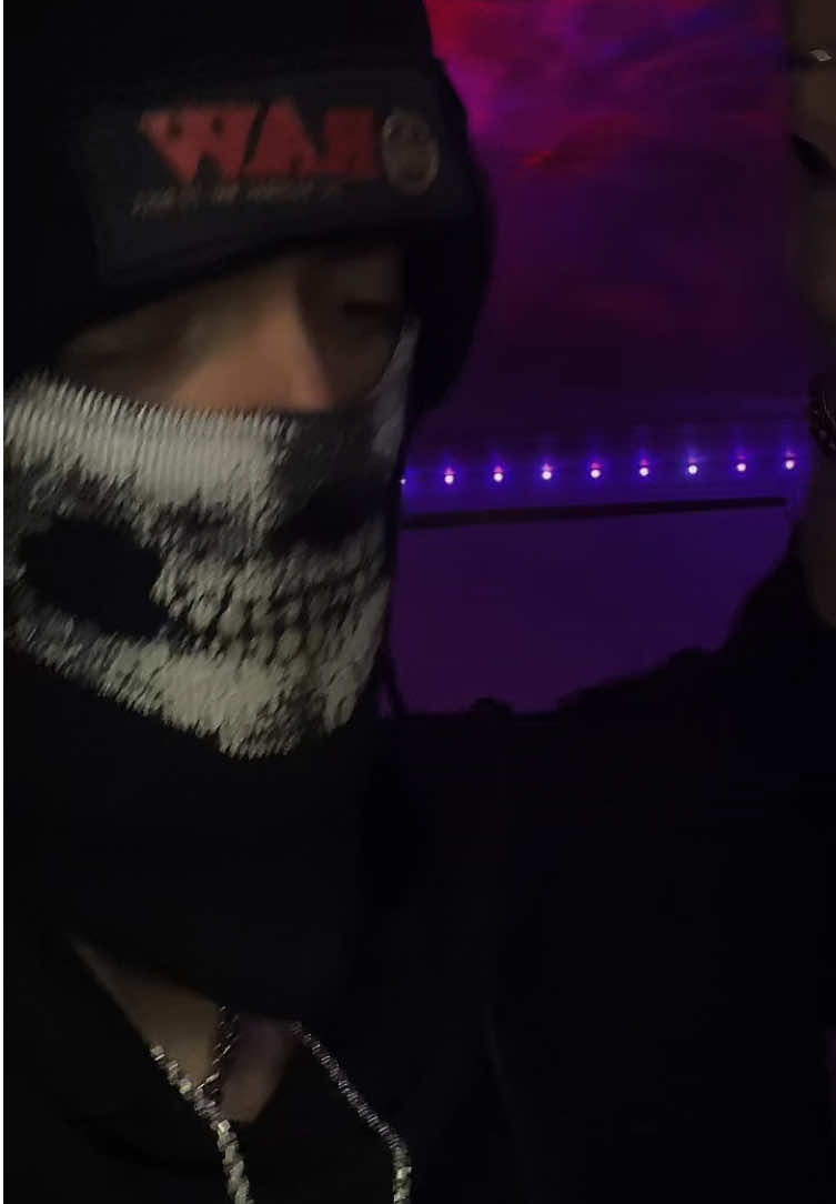 @𝐤𝐲𝐱