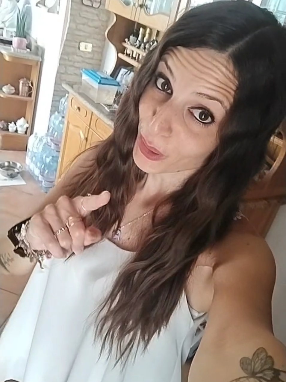 @Valeria