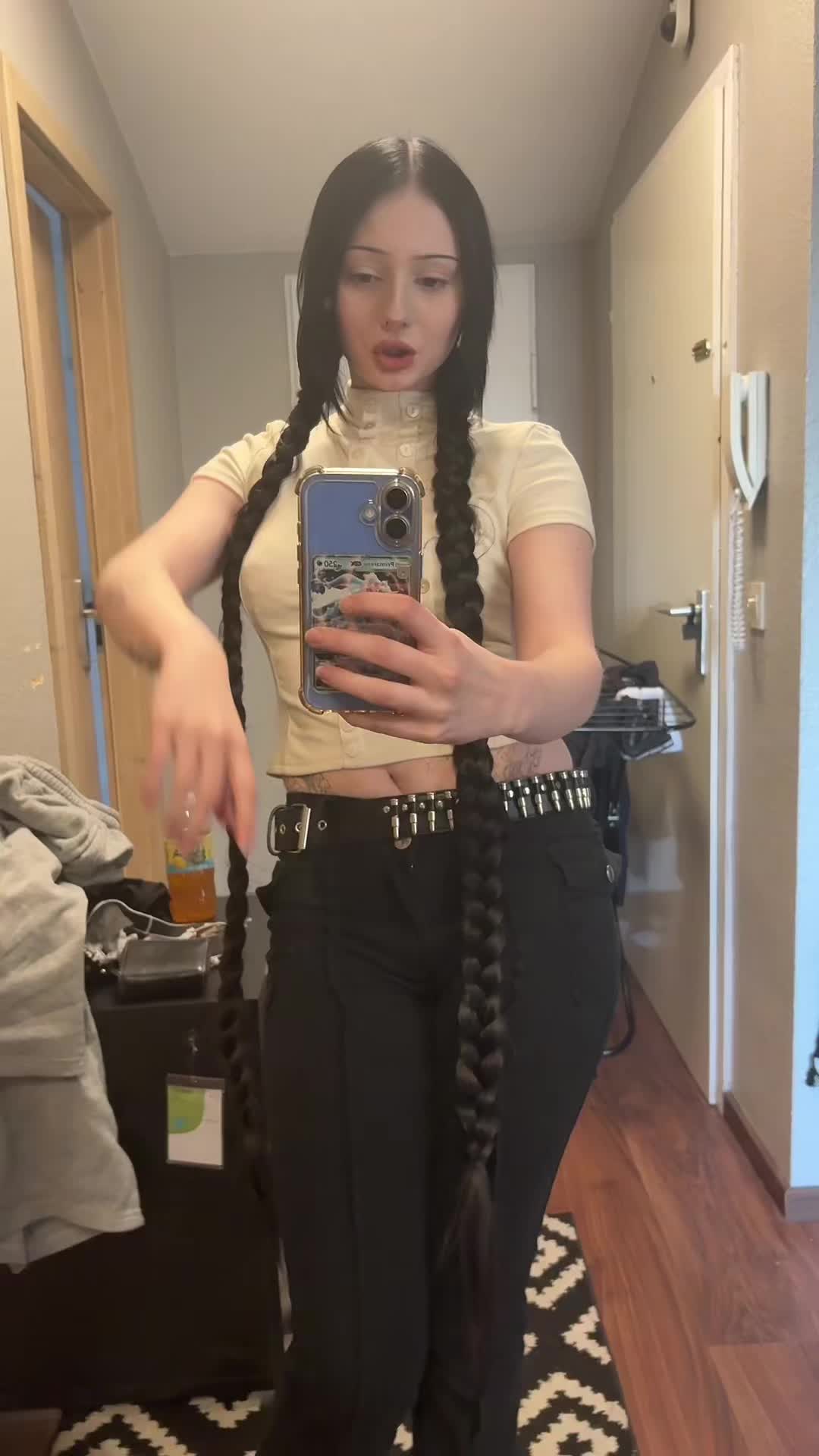 @𝘮𝘦𝘸☣︎