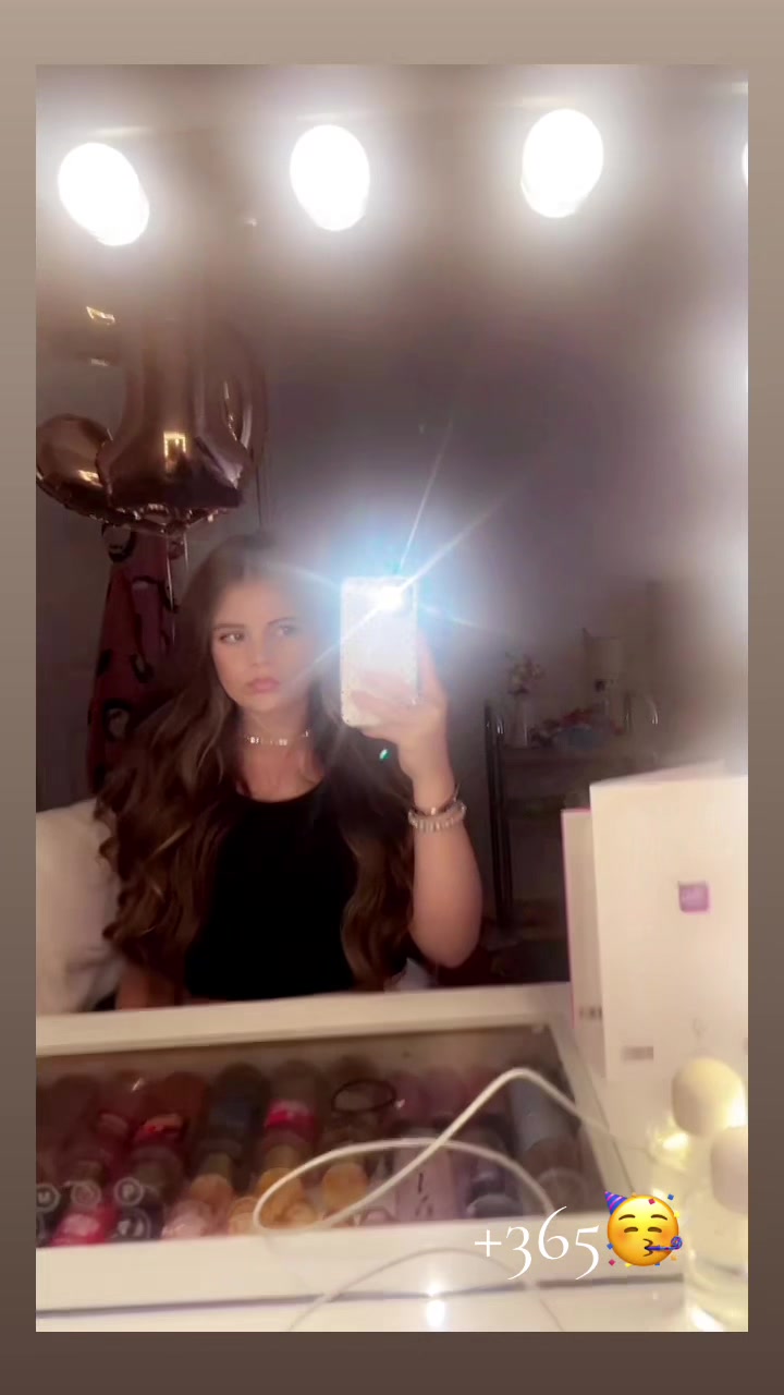 @𝐑𝐮𝐛𝐲 𝐄𝐥𝐥𝐞𝐧🤍🍒