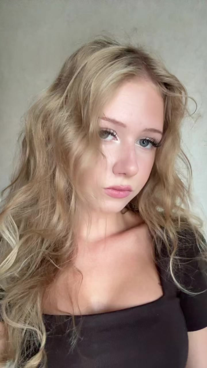 @никаа