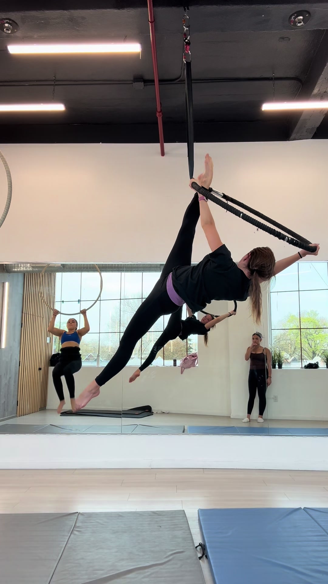 @eliz.aerial